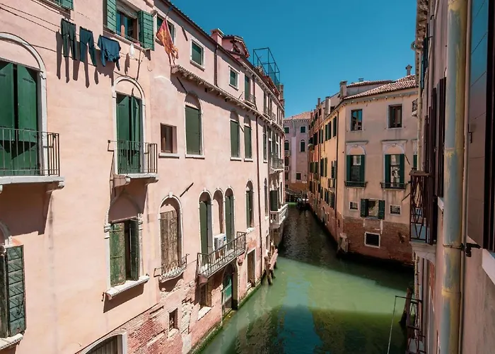 San Marco Boutique By Wonderful Italy * Venise